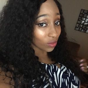 Meet your Posher, Lakisha